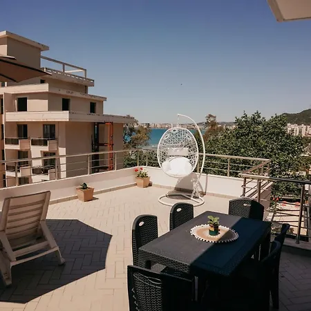Lungomare Seaview Penthouse - By Eka Luxury Apartament Wlora