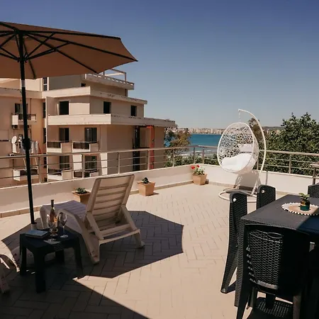 Lungomare Seaview Penthouse - By Eka Luxury *