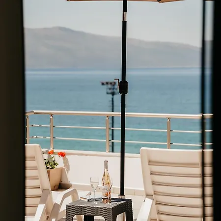 Lungomare Seaview Penthouse - By Eka Luxury Apartament Wlora