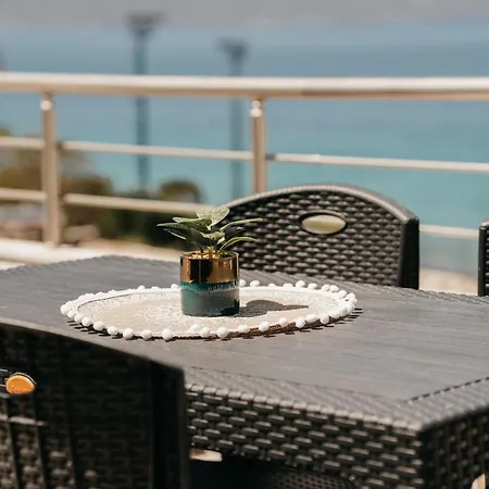 Apartament Lungomare Seaview Penthouse - By Eka Luxury Wlora